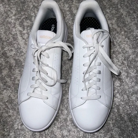 Adidas Women's White Sneakers LIKE NEW - Picture 2 of 6